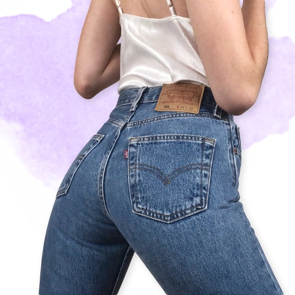 SOLD🌸Vtg 501 Medium Wash Levis 23🌸 - Picture 3 of 8